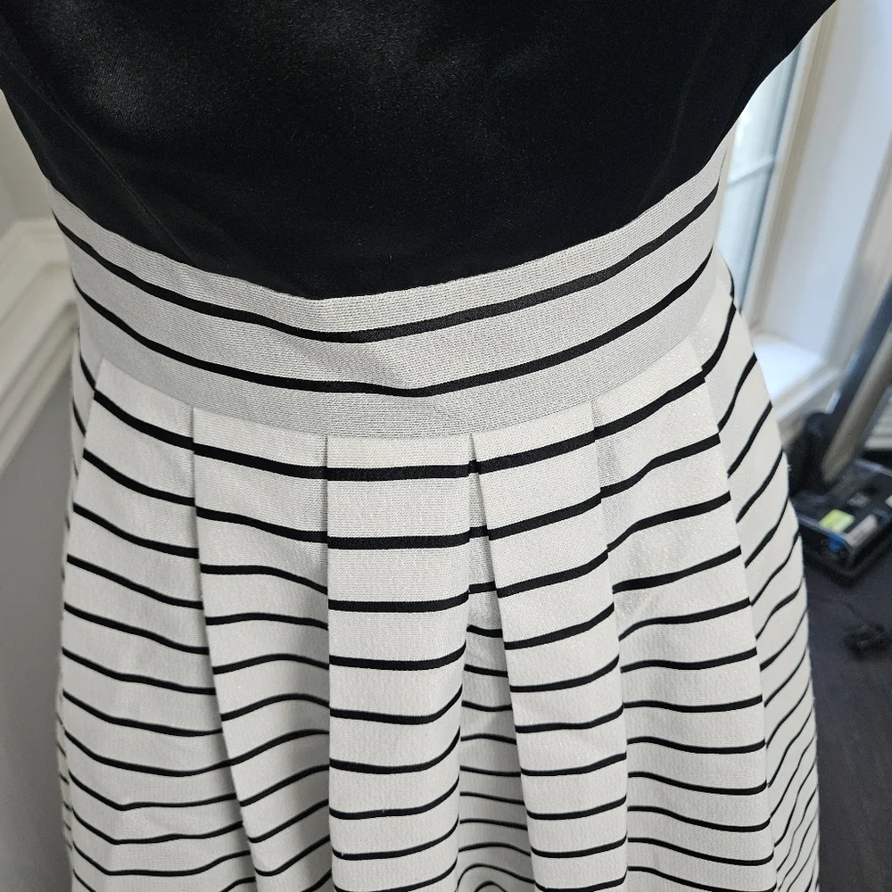 Ever Beauty Women’s 6 Gown black/white/gold Y2K Ball Gown - Picture 3 of 11